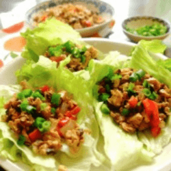 Lettuce wraps with tofu, onion, mushrooms and pepper